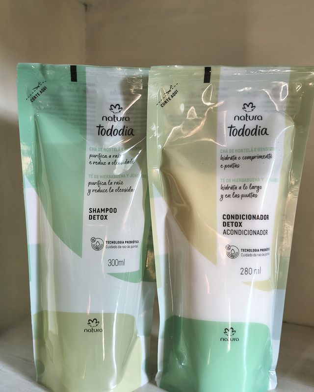 Kit Refil Tododia Detox – Shampoo + acondicionador · repuestos – Natura en Ailu Showroom, perfumería en Ensenada con envíos a toda Argentina